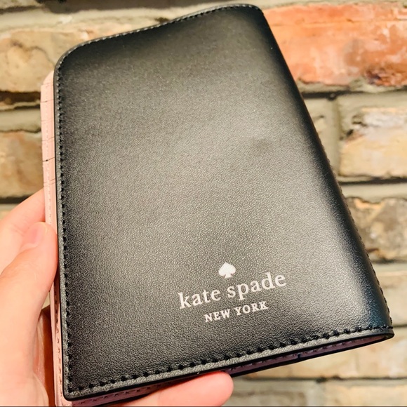 FIRM PRICE Kate spade penguin passport HOLDER - Picture 4 of 7